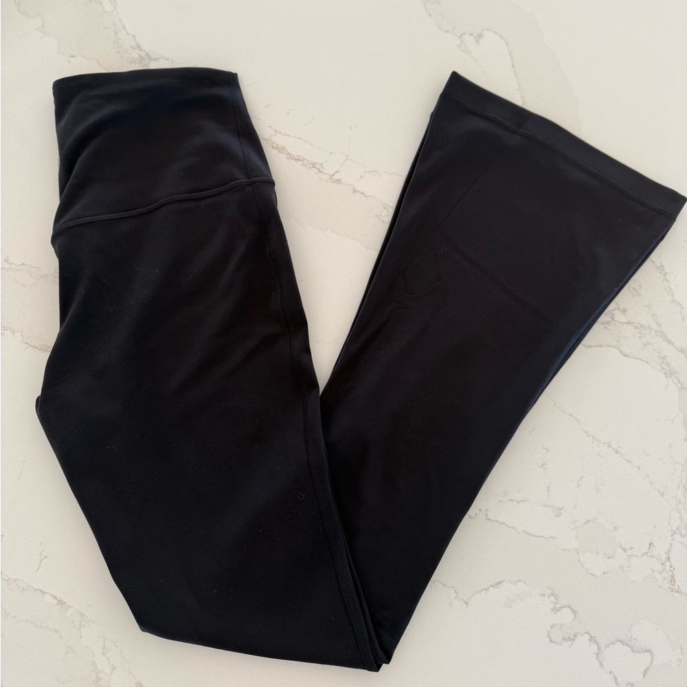 Excellent Like New Condition Lululemon Align Mini Flare Pant. Size 8. 31” inseam